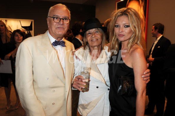 Manolo Blahnik Anita Pallenberg and Kate Moss attend private view... WireImage 102632798