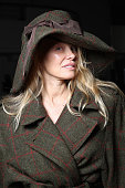 Vivienne Westwood : Front Row - Paris Fashion Week -...