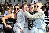 Stella McCartney : Front Row - Paris Fashion Week -...
