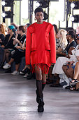 Sacai : Runway - Paris Fashion Week - Womenswear...