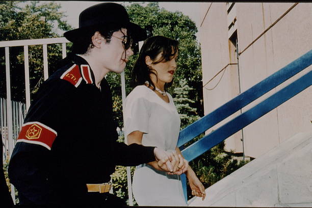 MICHAEL JACKSON AND LISA MARIE PRESLEY IN BUDAPEST