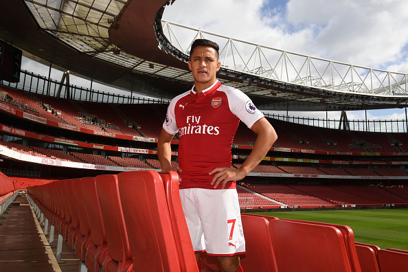 Arsenal Photocall : News Photo