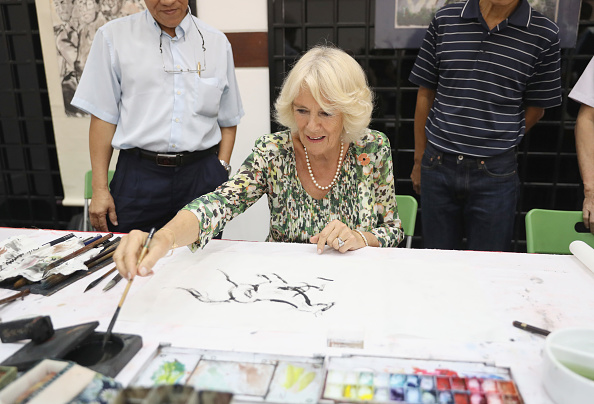 camilla-duchess-of-cornwall-paints-a-picture-of-a-horse-during-her-picture-id868815316