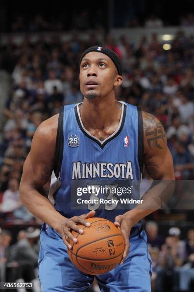 Minnesota Timberwolves v Sacramento Kings