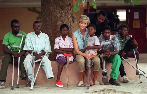 diana-princess-of-wales-with-children-injured-by-mines-at-neves-in-picture-id52100219