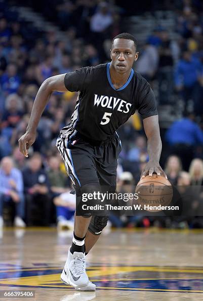 Minnesota Timberwolves v Golden State Warriors