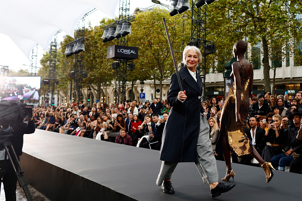 helen-mirren-walks-the-runway-during-the-le-defile-loreal-paris-show-picture-id856323728