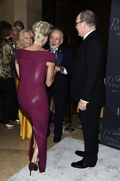 her-serene-highness-princess-charlene-of-monaco-astronaut-buzz-aldrin-picture-id866505006