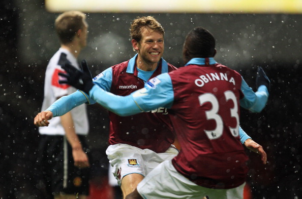 West Ham United v Manchester United - Carling Cup Quarter Final : News Photo