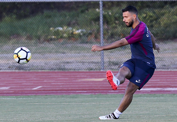 FBL-MAN-CITY-TRAINING : News Photo