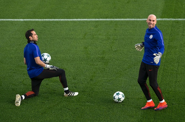 FBL-EUR-C1-MAN-CITY-TRAINING : News Photo