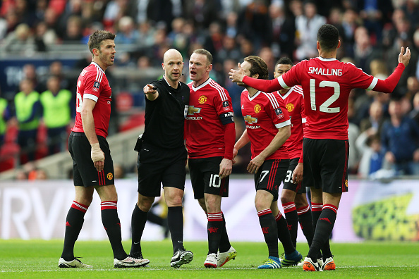 Everton v Manchester United - The Emirates FA Cup Semi Final : News Photo