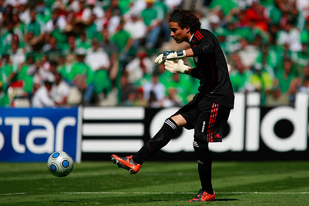 http://media.gettyimages.com/photos/mexicos-goalkeeper-guillermo-ochoa-during-the-fifa-2010-world-cup-picture-id89978040?k=6&m=89978040&s=612x612&w=0&h=Zb4T6nM2gFCT5wZtHR2QL6A3rWIF4sBKMrY6JHWSz4Y=