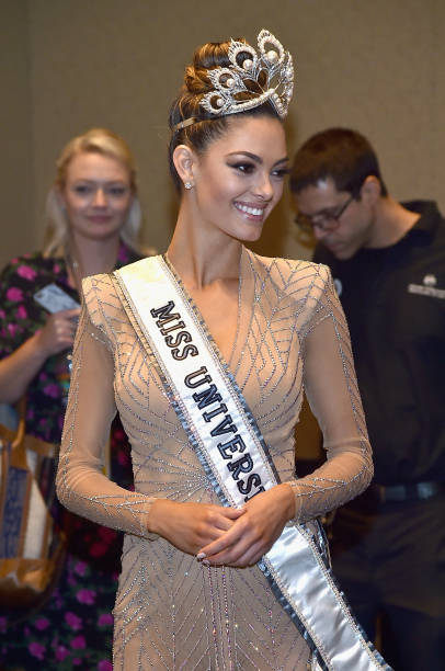 RUMBO A MISS UNIVERSE SPAIN 2017 Miss-universe-2017-demileigh-nelpeters-appears-in-the-press-room-the-picture-id879868140?k=6&m=879868140&s=612x612&w=0&h=WJLHWEt6TmDg0Kj6UkmjZEFYbg1a0cLpqFbg_y_DSOw=