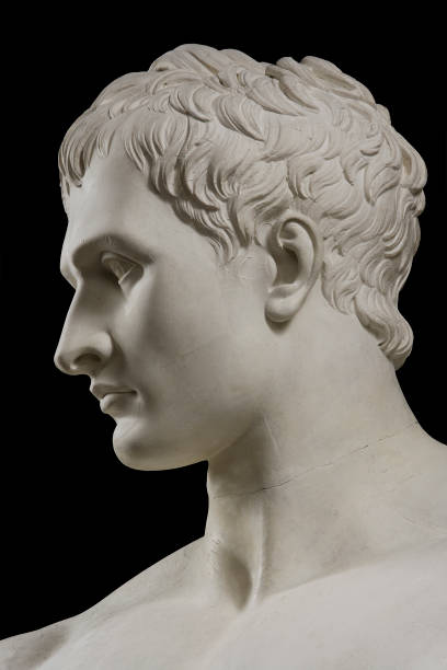 napoleon-as-mars-the-peacemaker-by-antonio-canova-1803-1806-19th-picture-id450077877