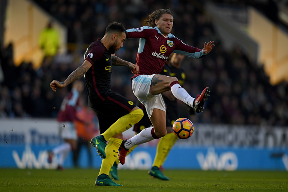 Burnley v Manchester City - Premier League : News Photo