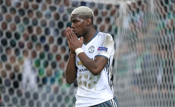 AS Saint-Etienne v Manchester United - UEFA Europa League Round of 32: Second Leg : News Photo