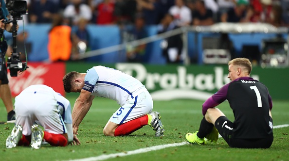 Iceland v England - Euro 2016 : News Photo