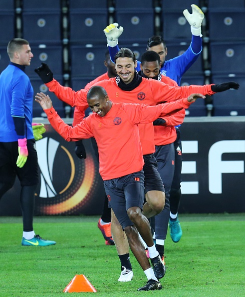 Manchester United training session in Istanbul : News Photo