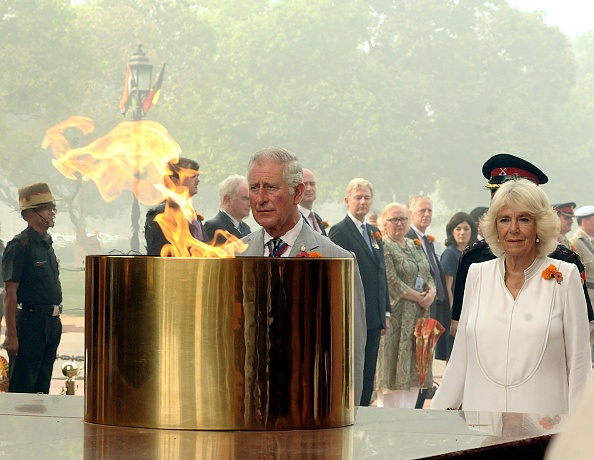 prince-charles-prince-of-wales-and-camilla-duchess-of-cornwall-lay-a-picture-id871941300