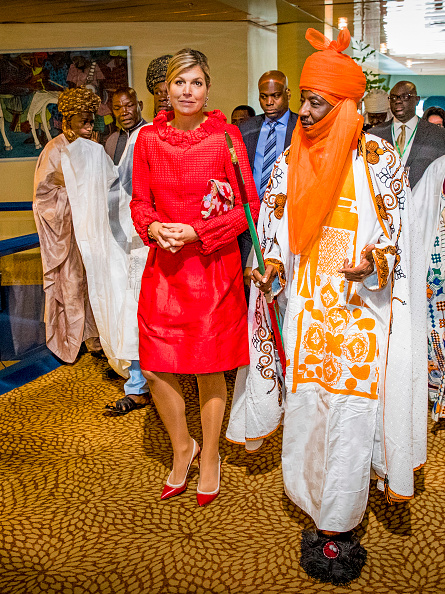 queen-maxima-of-the-netherlands-with-the-emir-of-kano-mallam-muhamned-picture-id869288656