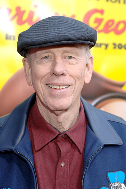 rance-howard-during-world-premiere-of-curious-george-red-carpet-at-picture-id105884851?k=6&m=105884851&s=612x612&w=0&h=iwVvhFOP0mBcP1VaQ_EJqKBEjlNWYT07WsoVeYggxfc=