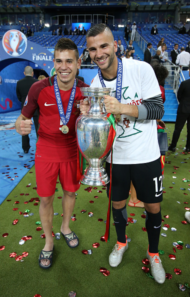 Raphaël Guerreiro Raphael-guerreiro-and-goalkeeper-of-portugal-anthony-lopes-pose-with-picture-id546063386?k=6&m=546063386&s=594x594&w=0&h=yXfzEEnB6FpDNopM65KXBZxmKr4PTtoKQDHp9954mYE=
