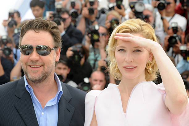 Russell Crowe and Cate Blanchett at the ?Robin Hood? Photocall ? 63rd Cannes International Film Festival