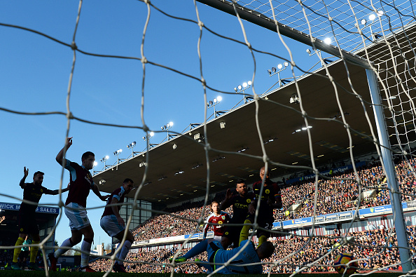 Burnley v Manchester City - Premier League : News Photo