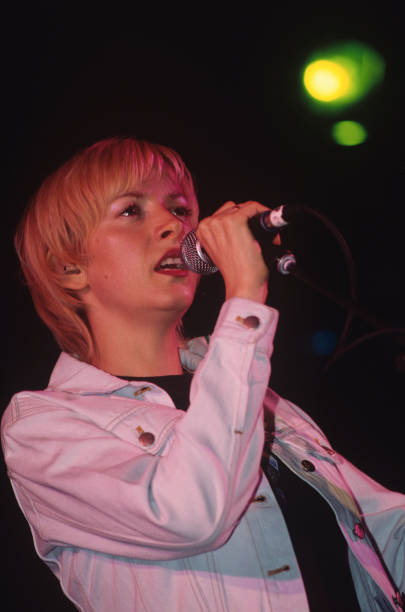 Singer Dot Allison performs on stage in 2000.