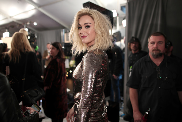 Katy Perry >> single "Chained to the Rhythm (feat. Skip Marley)" [III] - Página 16 Singer-katy-perry-attends-the-59th-grammy-awards-at-staples-center-on-picture-id634970762?k=6&m=634970762&s=594x594&w=0&h=at1fbSxEz_eo2C6VS63jCpwHog75g9C3iEjwfL47b-E=