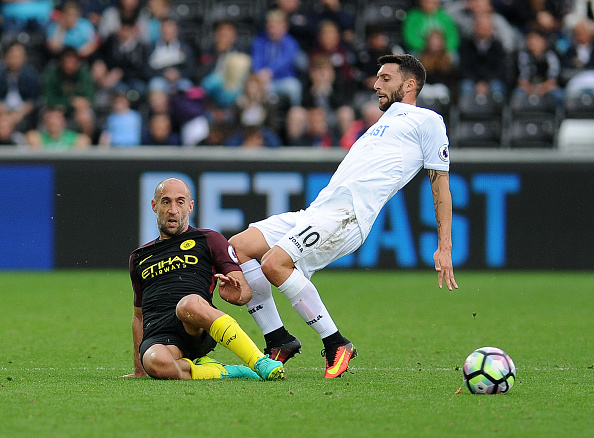 Swansea City v Manchester City - Premier League : News Photo