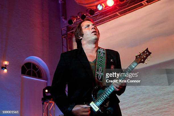Chan Kinchla of Blues Traveler performs during theAmerica's Everglades Summit to Unite Conservation celebration at Eastern Market on May 19, 2010 in...