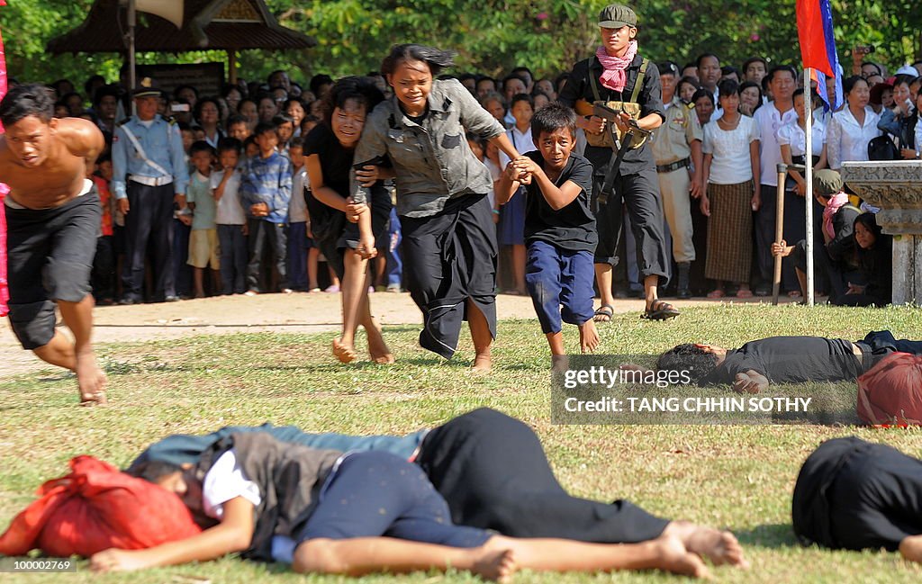 Cambodian fine arts school students take