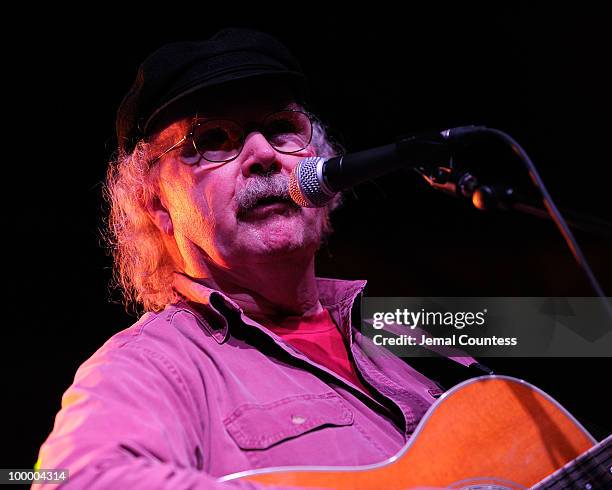 Musician Tom Paxton performs at the Cherry Lane Music Publishing's 50th Anniversary celebration at Brooklyn Bowl in Brooklyn on May 19, 2010 in New...