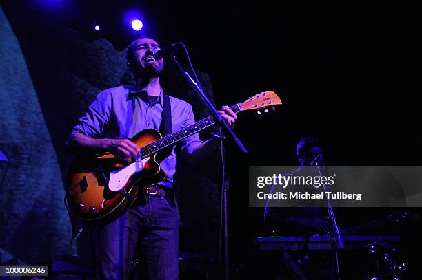 Singer James Mercer performs with his group Broken Bells at the Henry Fonda Theater on May 19, 2010 in Los Angeles, California.