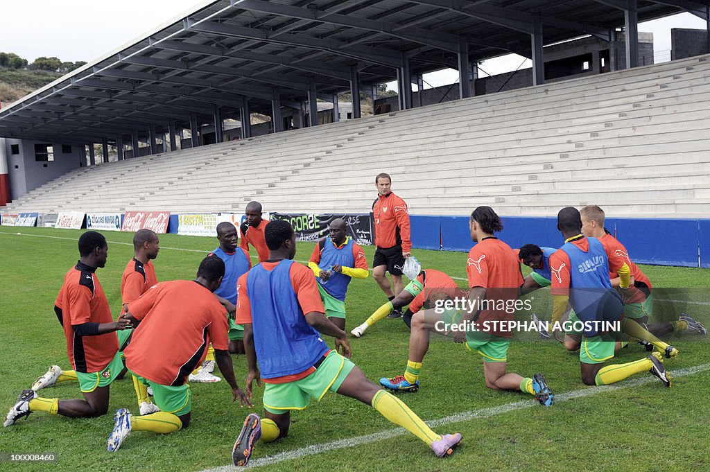 TO GO WITH AFP STORY BY PHILIPPE PERAUT