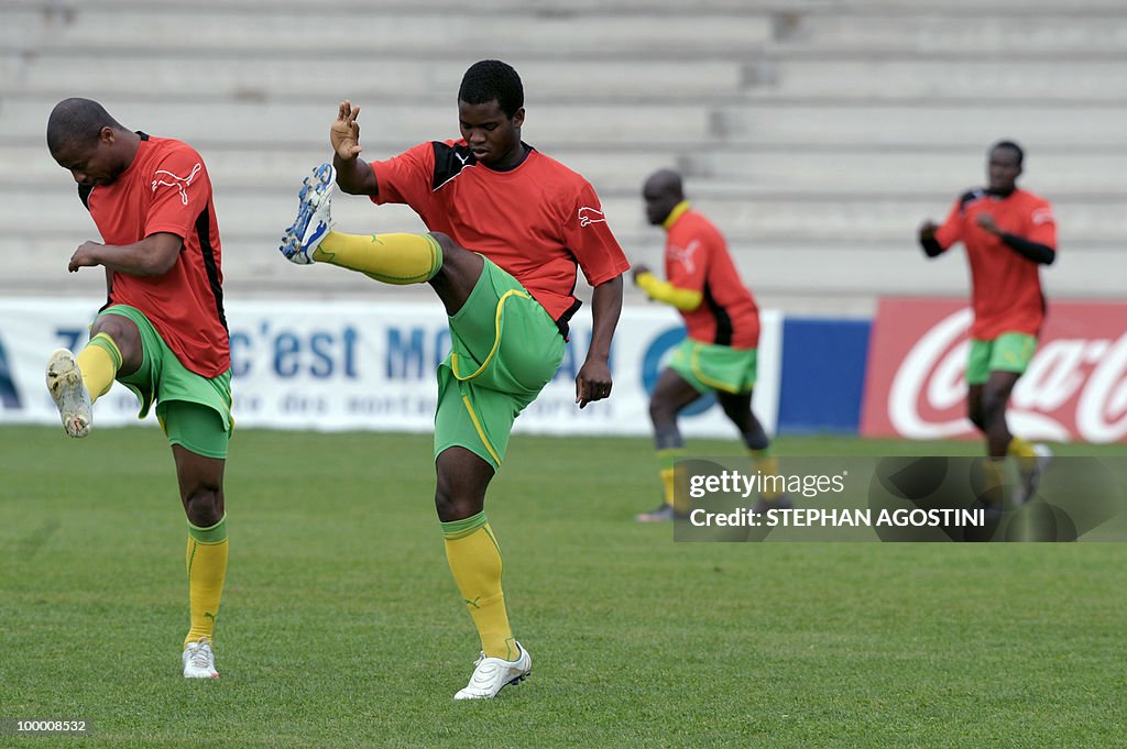 TO GO WITH AFP STORY BY PHILIPPE PERAUT