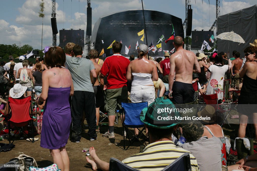 Glastonbury Spectators