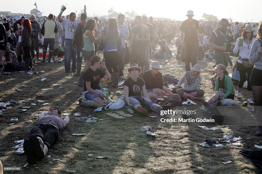 Glastonbury Relaxing With Friends