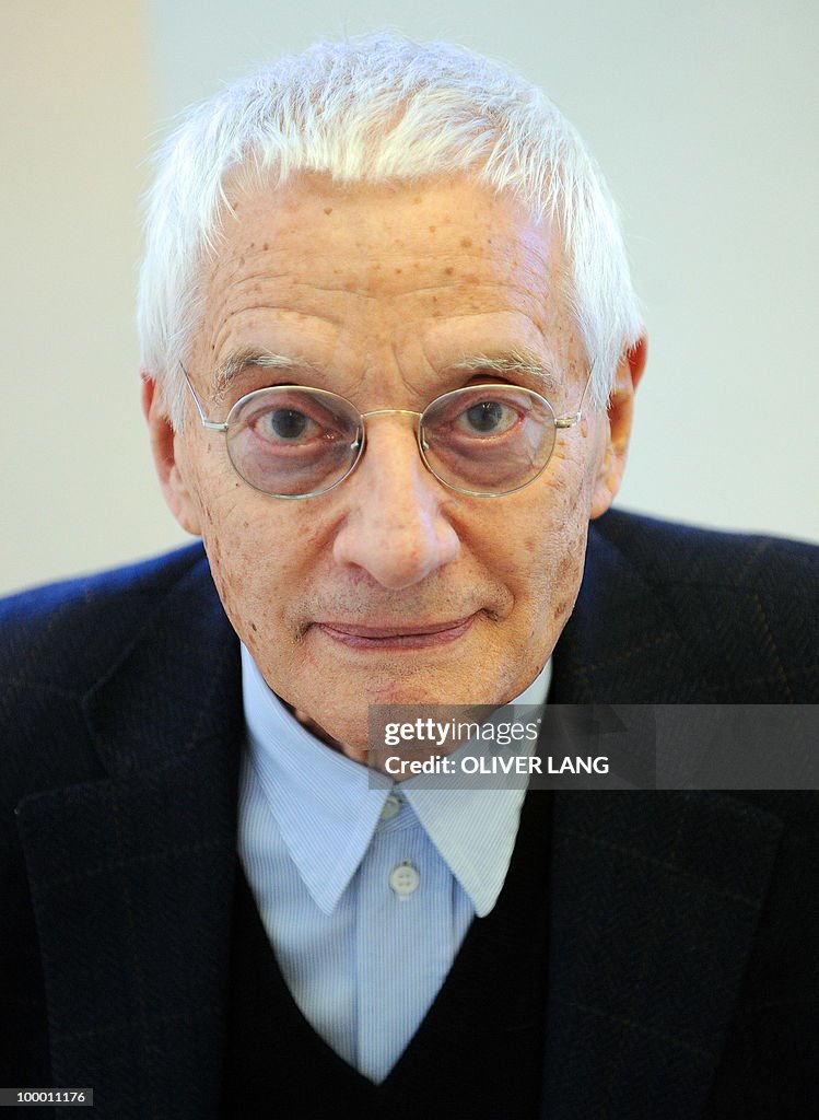 Italian designer Alessandro Mendini pose