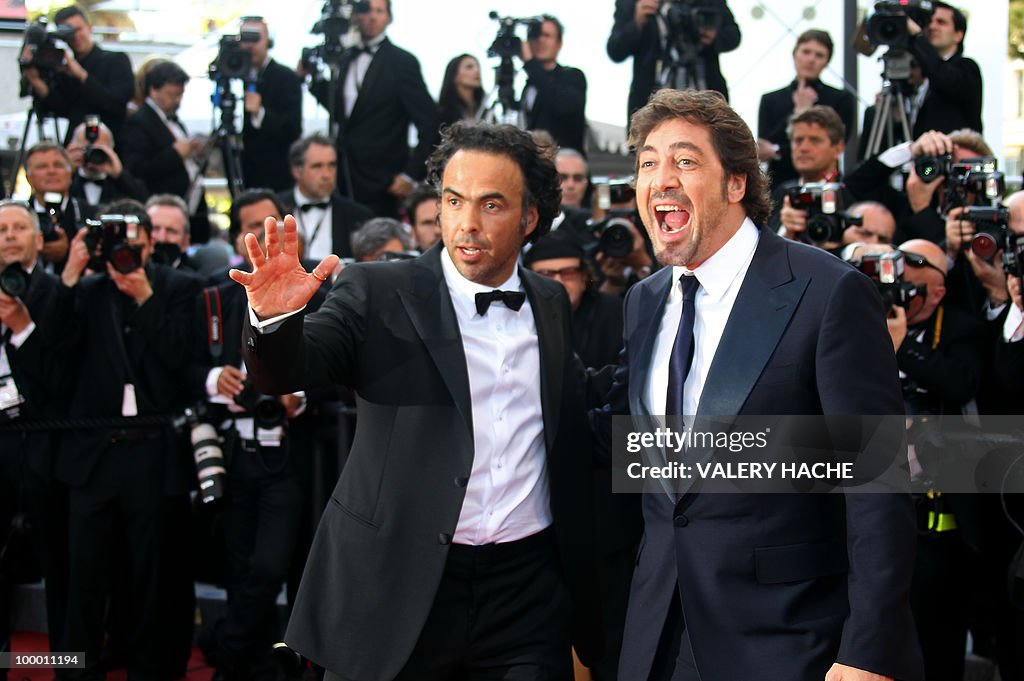 Spanish actor Javier Bardem (R) and Mexi