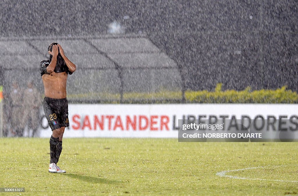 Colombia's Once Caldas player Jaime Cast