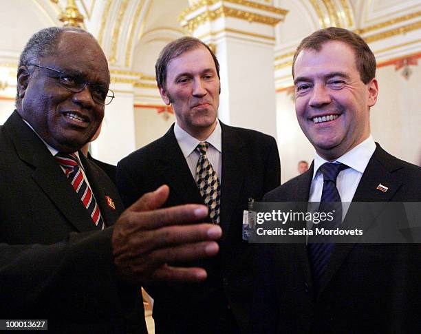 Russian President Dmitry Medvedev and Namibian President Pohamba meets with members of the delegation at the Kremlin on May 20, 2010 in Moscow,...