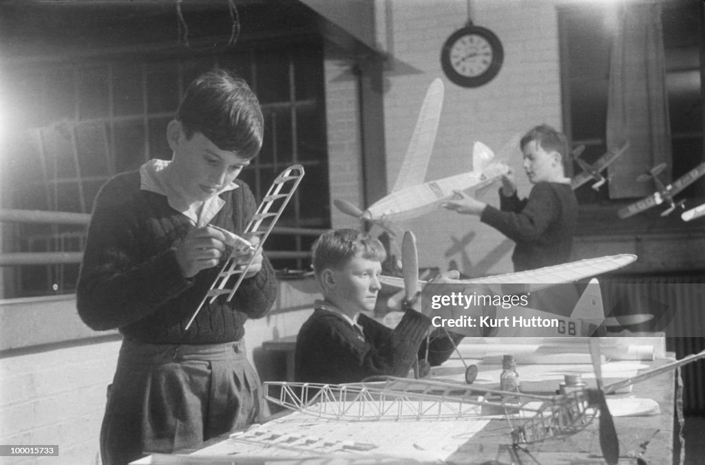 Making Model Aeroplanes