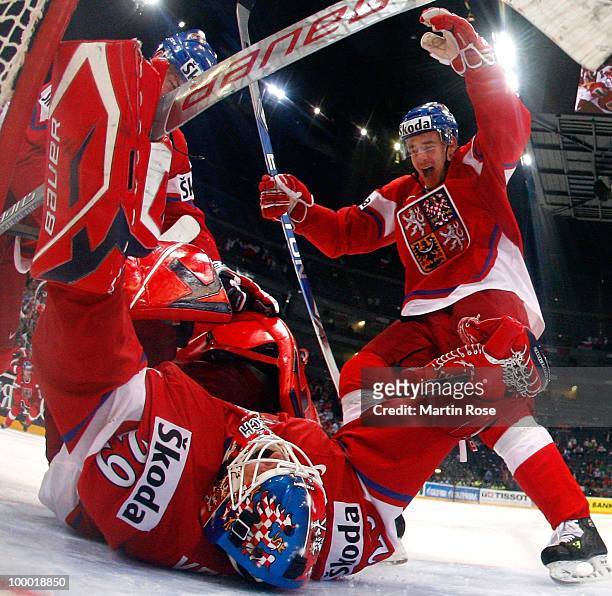 Tomas Vokoun , goaltender of Czech Republic celebrates with his team mates after the IIHF World Championship quarter final match between Finland and...