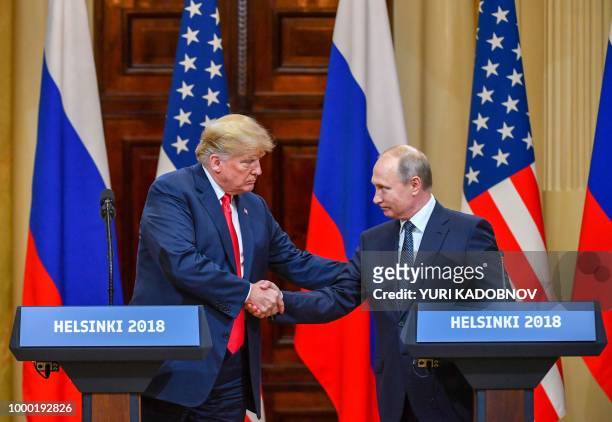 Donald Trump And Vladimir Putin Photos and Premium High Res Pictures ...