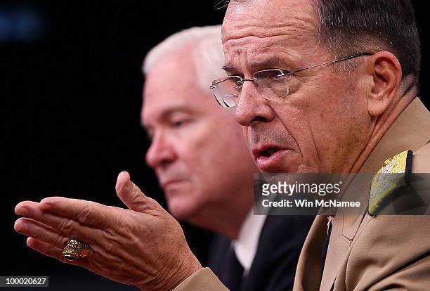 Secretary of Defense Robert Gates and Chairman of the Joint Chiefs of Staff Adm. Mike Mullen brief reporters at the Pentagon May 20, 2010 in...