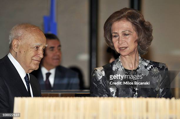 Queen Sofia of Spain and Greek President Karlos Papoulias look at exhibits during the opening ceremony for the 'Contemporary Spanish Architecture'...