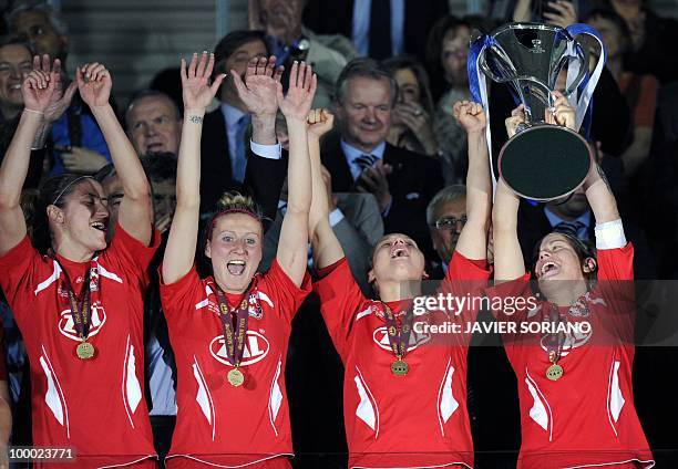 Turbine Potsdam's football players celebrate after wining their UEFA women's Final Champions League football match against Olympique Lyonnais at...